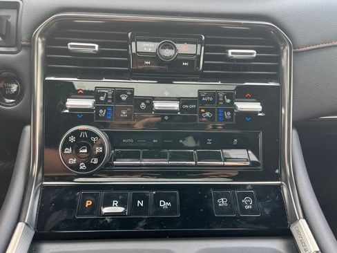 Used 2025 Nissan Armada PRO-4X w/ Pro-4X Premium Package AWD/4WD image 28