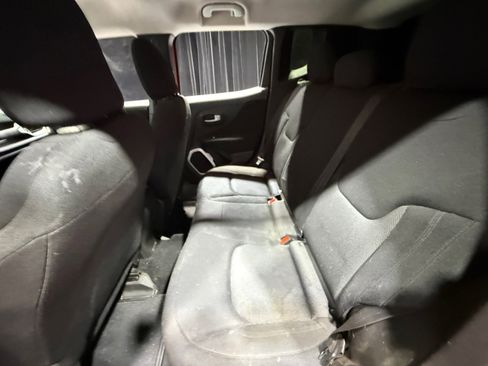 Used 2018 Jeep Renegade Sport w/ Power & Air Group image 17