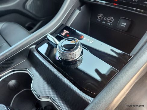 New 2025 Jeep Grand Cherokee Limited w/ Black Appearance Package image 45