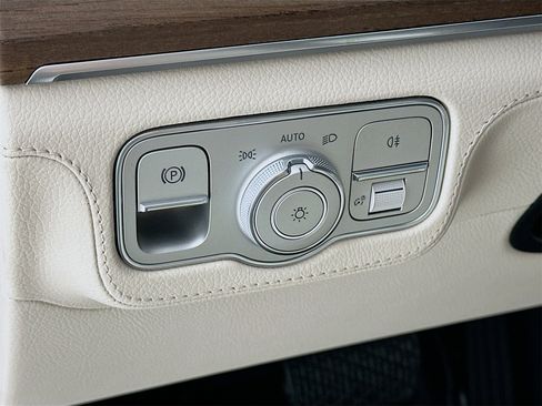 New 2026 Mercedes-Benz GLE 580 GLE 580 image 11