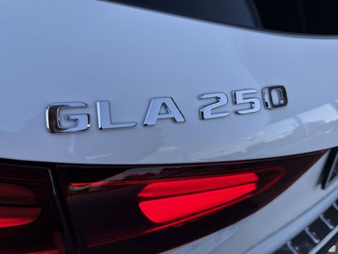 Used 2026 Mercedes-Benz GLA 250 image 15