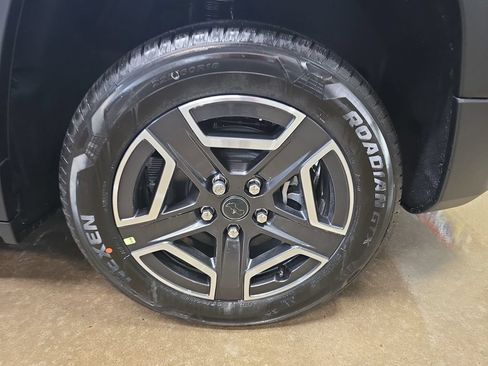 New 2026 Jeep Cherokee Limited AWD/4WD image 33