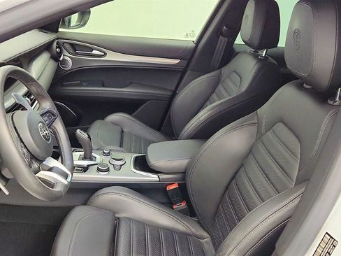 Used 2023 Alfa Romeo Stelvio Veloce AWD/4WD image 20