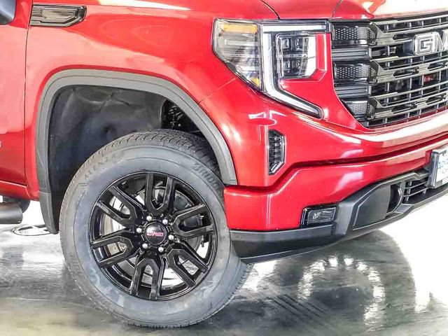 Used 2023 GMC Sierra 1500 Elevation AWD/4WD image 4