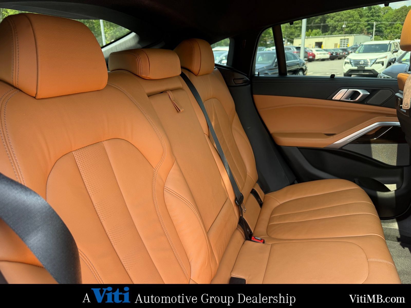 Used 2021 BMW X6 xDrive40i w/ M Sport Package AWD/4WD image 28