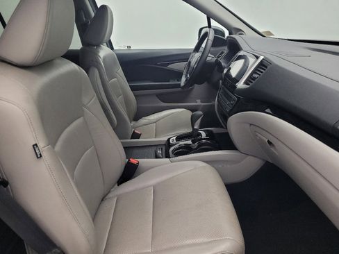 Used 2017 Honda Ridgeline RTL-E image 21