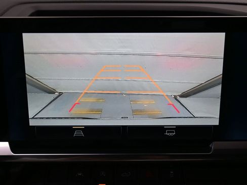 Used 2022 Chevrolet Silverado 1500 LT image 22