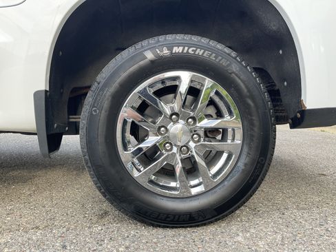Used 2020 Chevrolet Silverado 1500 LT w/ True North Edition AWD/4WD image 23