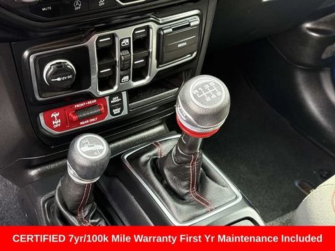 Used 2022 Jeep Wrangler Unlimited Rubicon AWD/4WD image 24