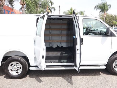 Used 2025 Chevrolet Express 2500 w/ Driver Convenience Package RWD image 11