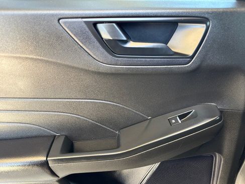 Used 2024 Ford Escape Active AWD/4WD image 6