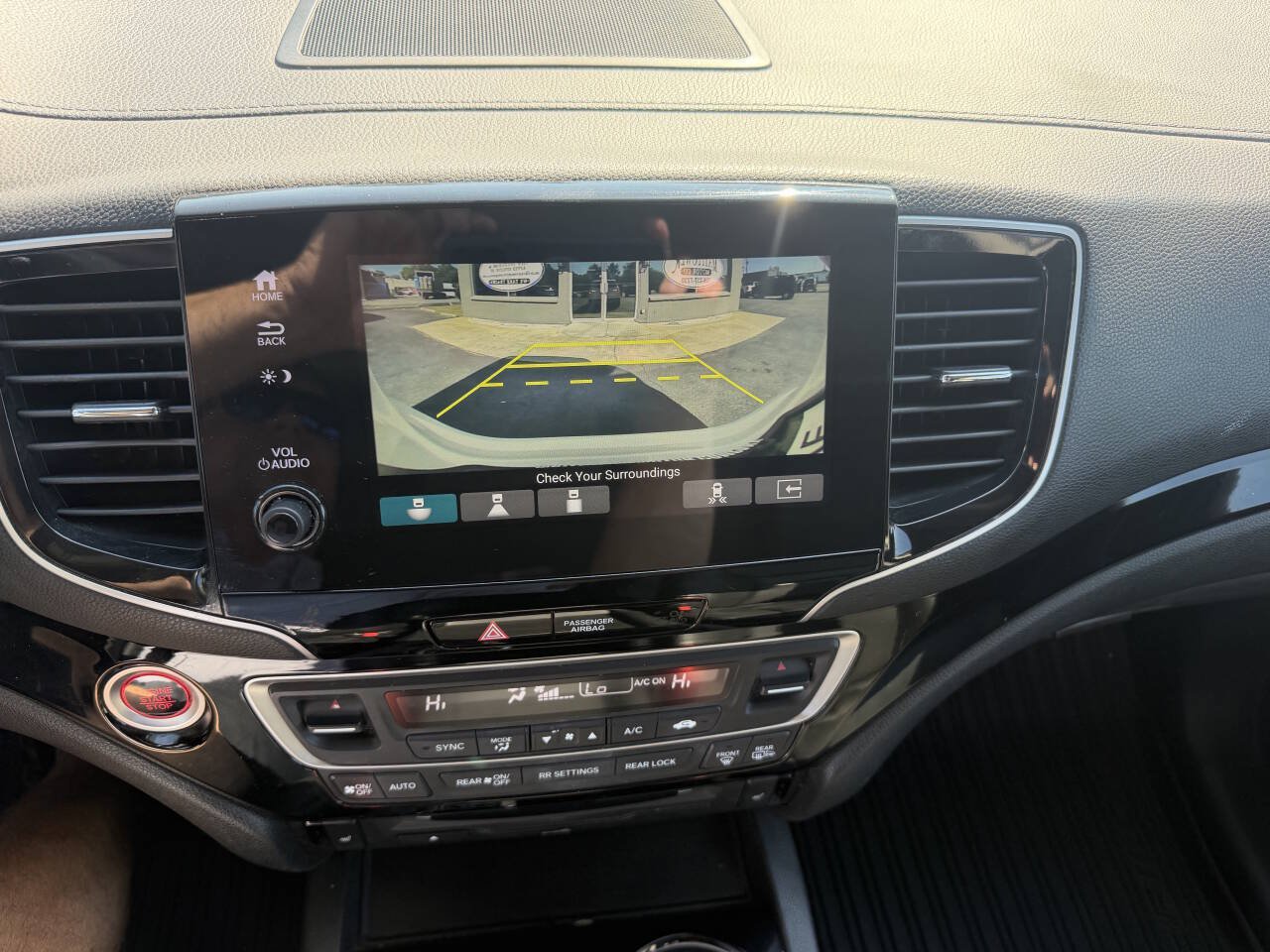 Used 2021 Honda Pilot Touring image 30