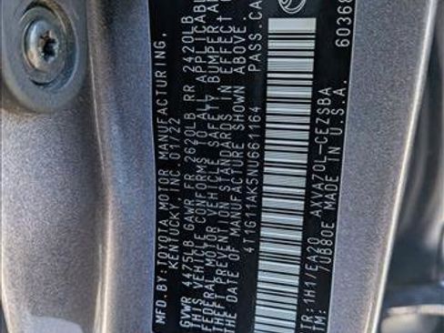 Used 2022 Toyota Camry SE FWD image 16