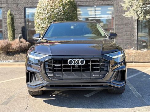 Used 2019 Audi Q8 Premium Plus w/ Premium Plus image 3