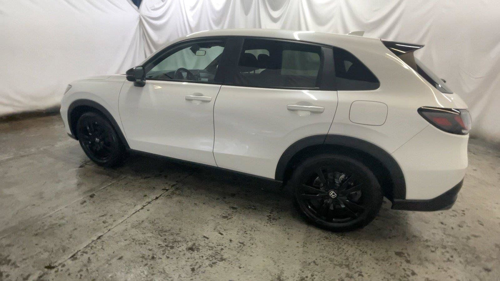 Certified 2026 Honda HR-V Sport image 12