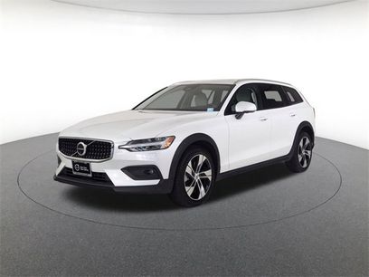 Certified 2024 Volvo V60 B5 Cross Country Plus