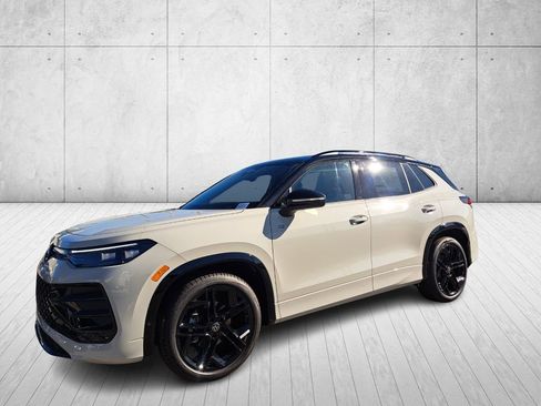 New 2026 Volkswagen Tiguan SE R-Line image 1