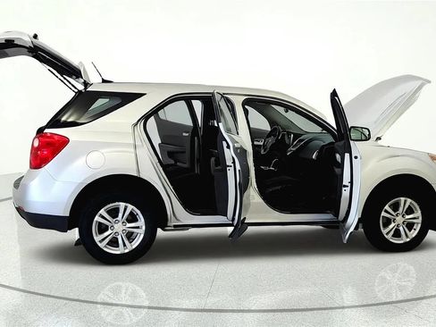 Used 2013 Chevrolet Equinox LS FWD image 12
