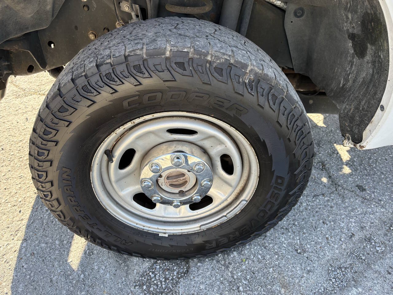 Used 2016 Ford F250 XL w/ Power Equipment Group AWD/4WD image 12