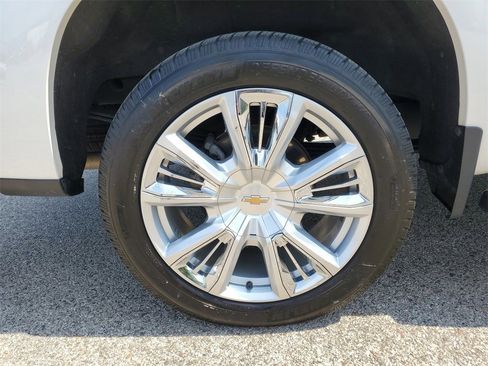 Used 2023 Chevrolet Silverado 1500 High Country image 5