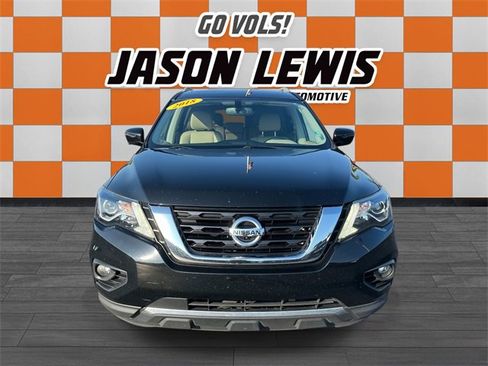 Used 2018 Nissan Pathfinder Platinum image 9