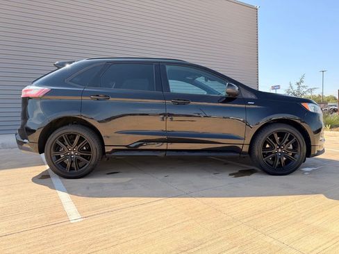 Used 2021 Ford Edge ST-Line FWD image 4