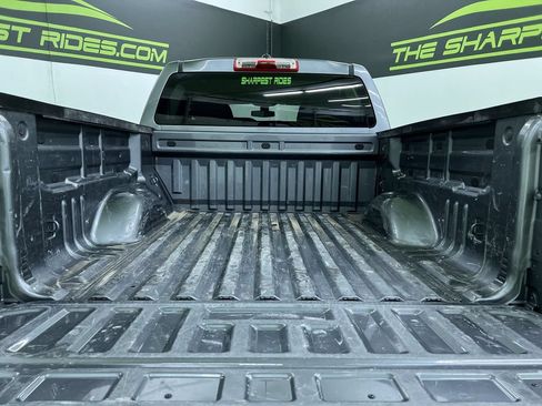 Used 2022 Chevrolet Colorado W/T AWD/4WD image 19