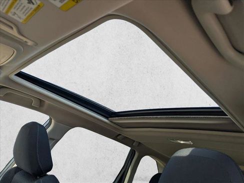 Used 2020 Subaru Forester Premium image 17