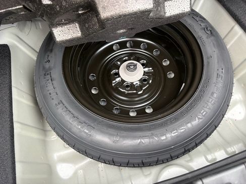 Certified 2023 Honda Accord EX image 29