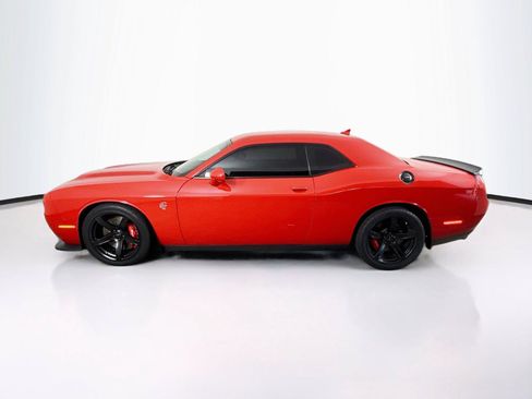 Used 2019 Dodge Challenger SRT Hellcat RWD image 2