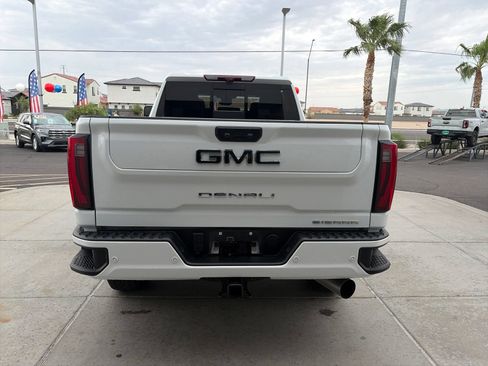 Used 2025 GMC Sierra 2500 Denali Ultimate AWD/4WD image 5