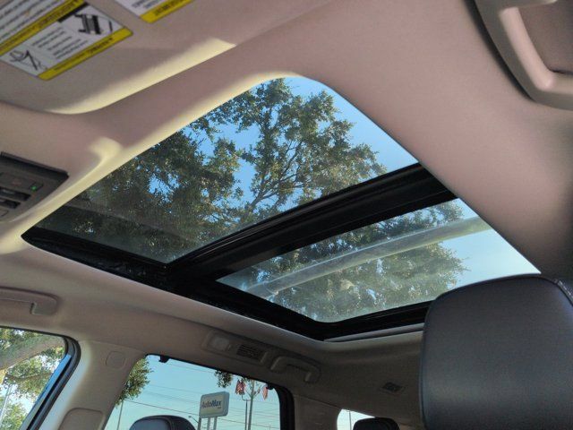 Used 2025 Nissan Pathfinder SL w/ SL Premium Package AWD/4WD image 19