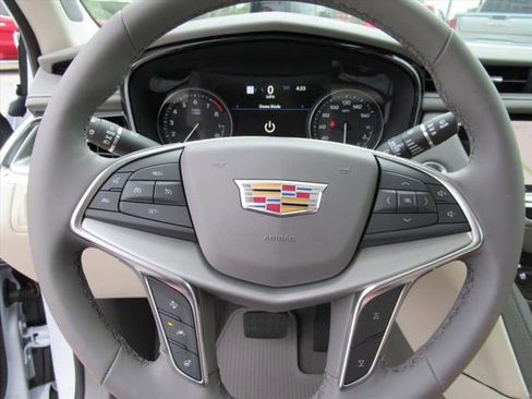 New 2026 Cadillac XT5 Premium Luxury w/ Driver Assist Package image 23