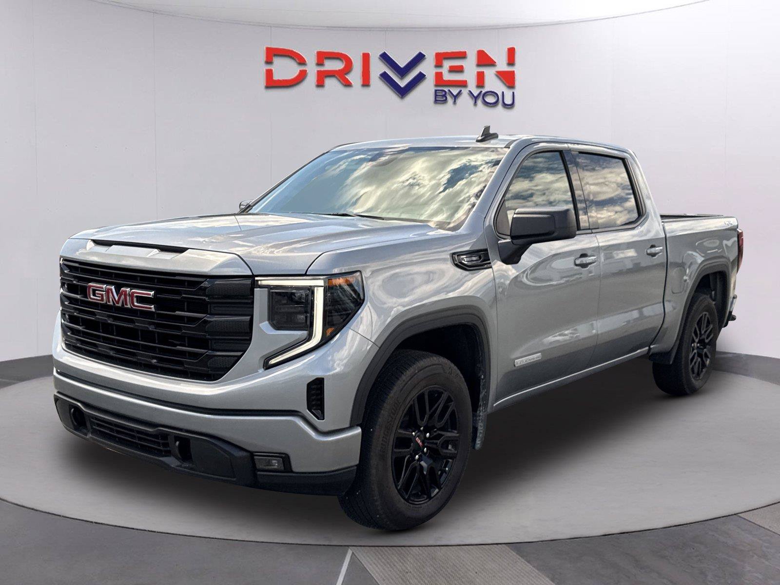 Used 2026 GMC Sierra 1500 Elevation AWD/4WD image 8