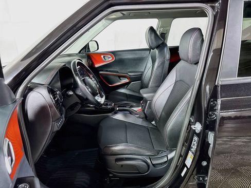 Certified 2023 Kia Soul GT-Line FWD image 12