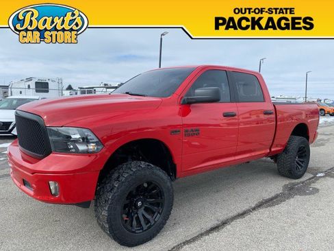 Used 2019 RAM 1500 Classic SLT image 3
