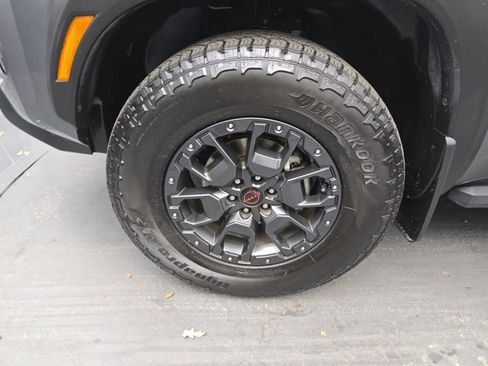 Used 2023 Nissan Frontier PRO-4X w/ Pro-4X Premium Package image 15