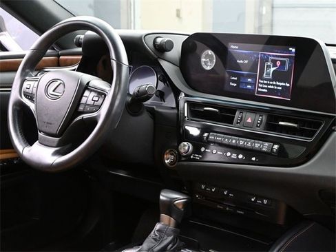 Certified 2022 Lexus ES 350 w/ Premium Package image 30