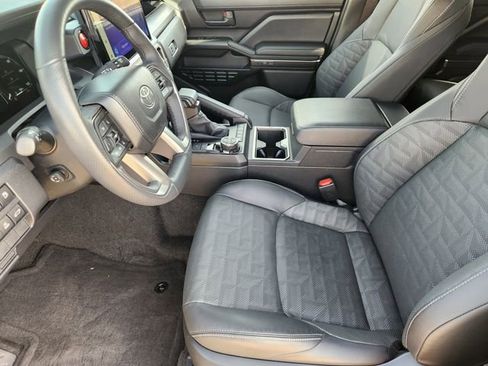 Used 2025 Toyota 4Runner TRD Off-Road Premium w/ Tow Technology Package AWD/4WD image 9