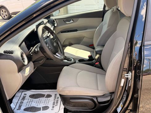 Used 2019 Kia Forte LXS FWD image 17