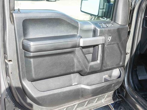 Used 2018 Ford F150 XLT w/ Equipment Group 302A Luxury image 26