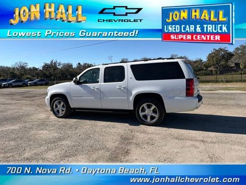 Used 2012 Chevrolet Suburban LT w/ Luxury Package image 6