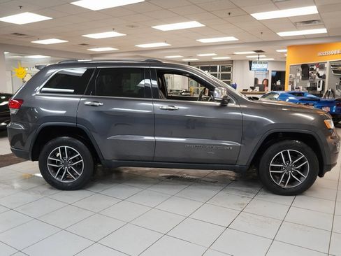 Used 2020 Jeep Grand Cherokee Limited image 14