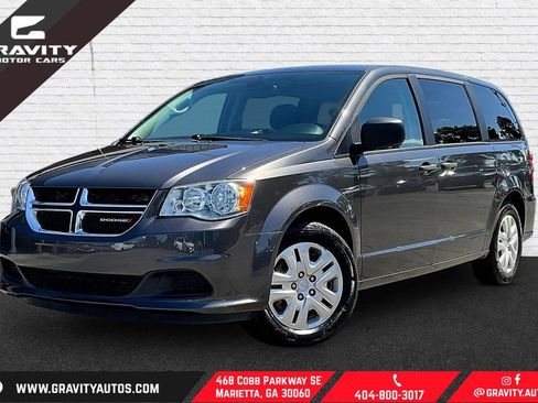 Used 2019 Dodge Grand Caravan SE FWD image 1