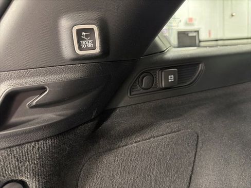 Used 2022 Jeep Grand Cherokee Summit w/ Luxury Tech Group V image 41