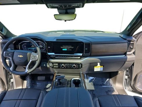 New 2026 Chevrolet Silverado 1500 High Country AWD/4WD image 10
