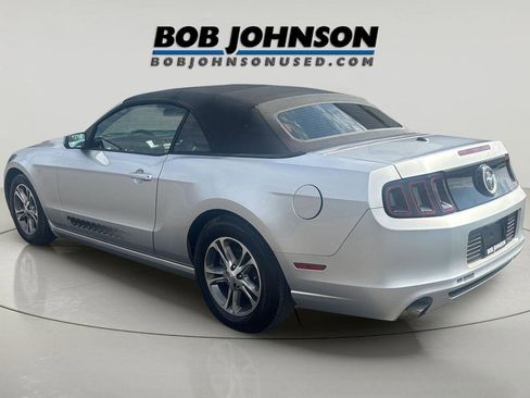 Used 2014 Ford Mustang Premium RWD image 5