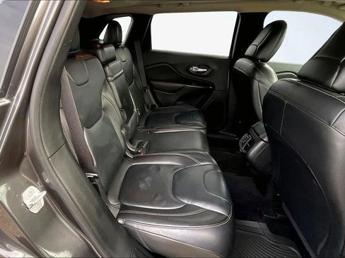 Used 2016 Jeep Cherokee Limited AWD/4WD image 30