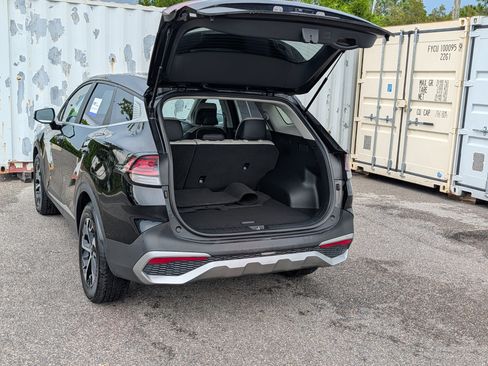 Used 2023 Kia Sportage EX FWD image 14