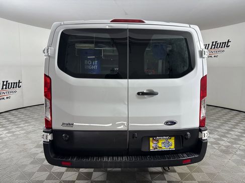 Used 2020 Ford Transit 250 Low Roof image 5